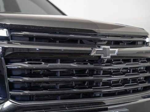 Used 2024 Chevrolet Traverse LS w/ Midnight/Sport Edition image 13