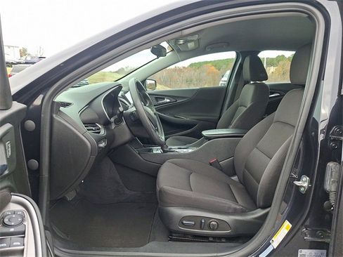 Used 2023 Chevrolet Malibu LT image 13
