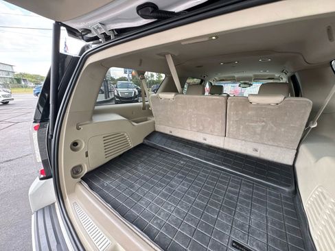 Used 2019 GMC Yukon XL Denali image 19