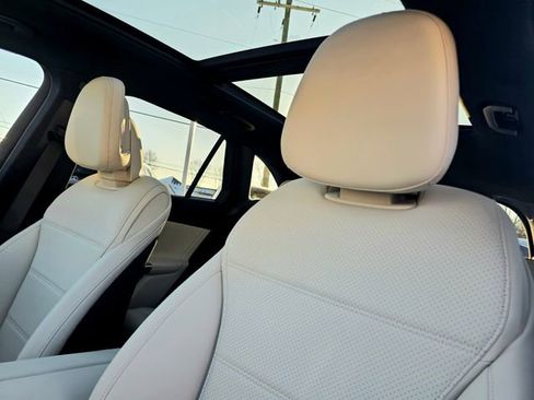 New 2026 Mercedes-Benz GLC 300 4MATIC image 18