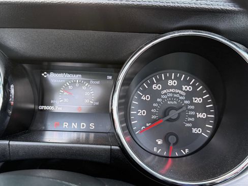 Used 2016 Ford Mustang Premium image 37