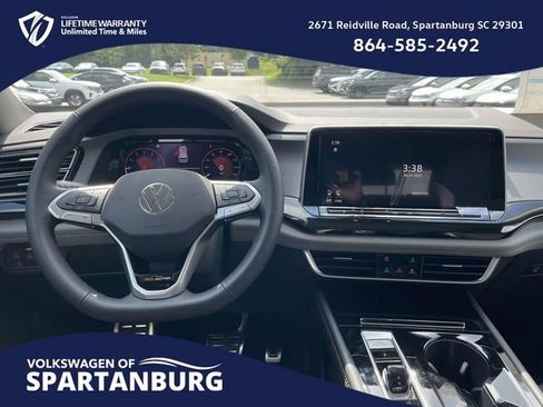 New 2026 Volkswagen Atlas Peak Edition image 13