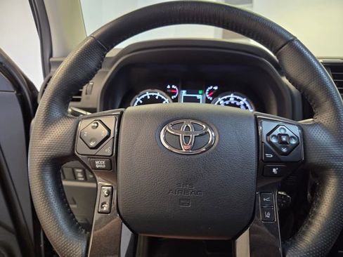 Used 2024 Toyota 4Runner TRD Off-Road Premium w/ Moonroof Package AWD/4WD image 24