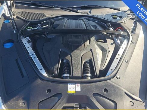 Used 2022 Porsche Panamera Platinum Edition image 8