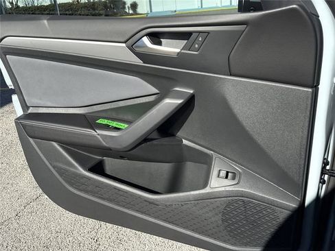 New 2026 Volkswagen Jetta SE image 16