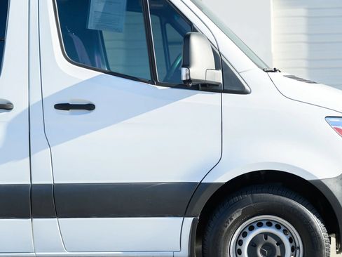 Used 2019 Mercedes-Benz Sprinter 170 image 90