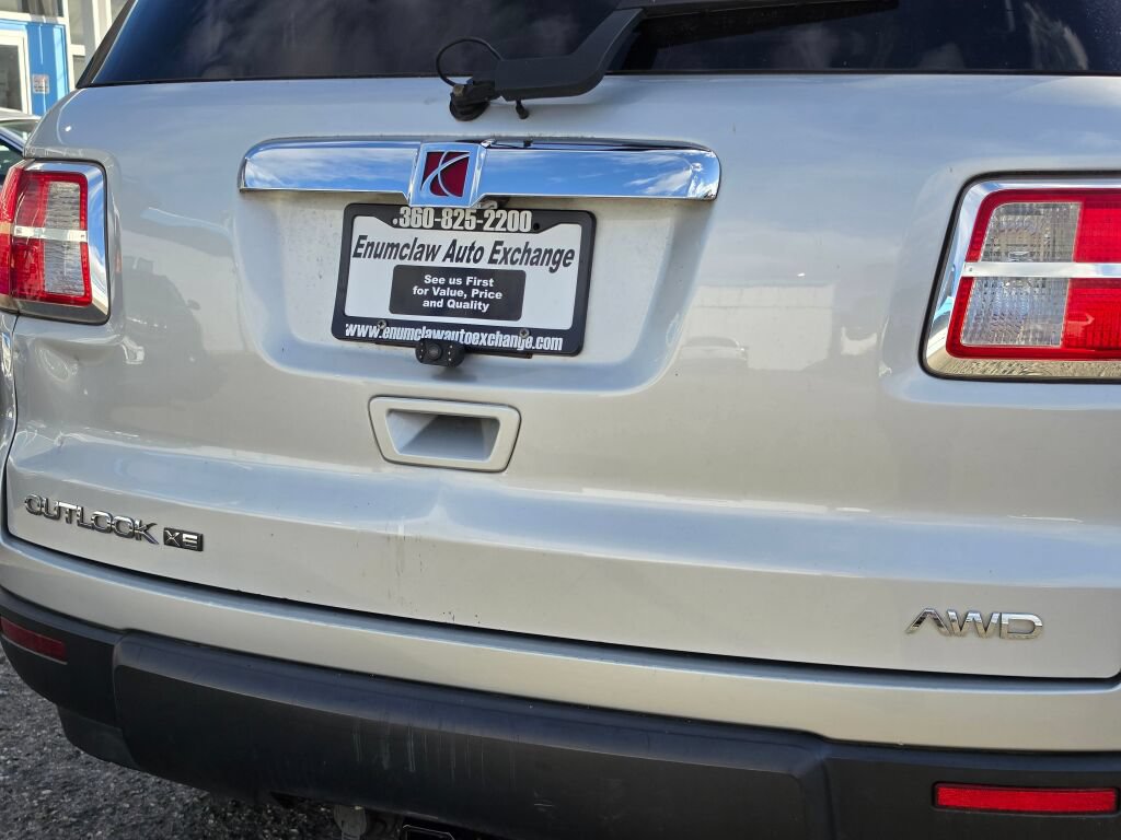 Used 2009 Saturn Outlook XE w/ Premium Trim Package AWD/4WD image 16