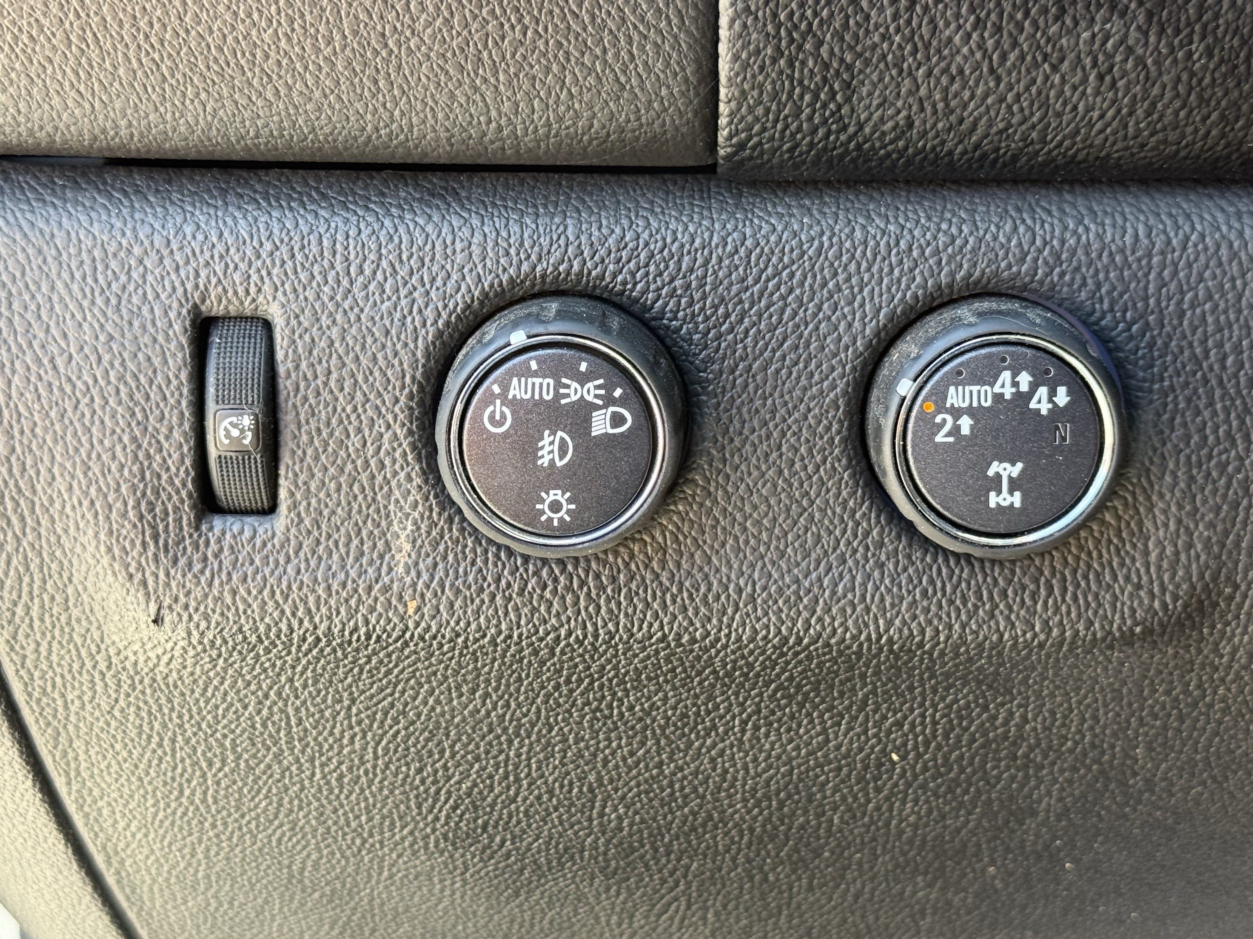 Used 2021 GMC Canyon AT4 w/ Driver Alert Package AWD/4WD image 24