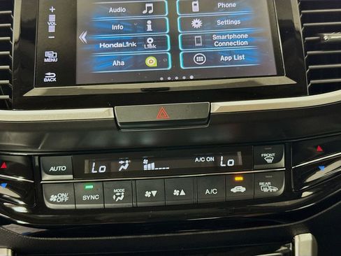 Used 2017 Honda Accord EX image 18
