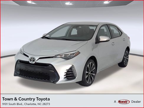 Used 2019 Toyota Corolla SE image 1