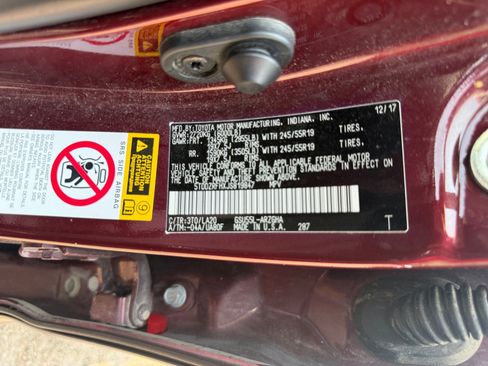 Used 2018 Toyota Highlander Limited AWD/4WD image 25