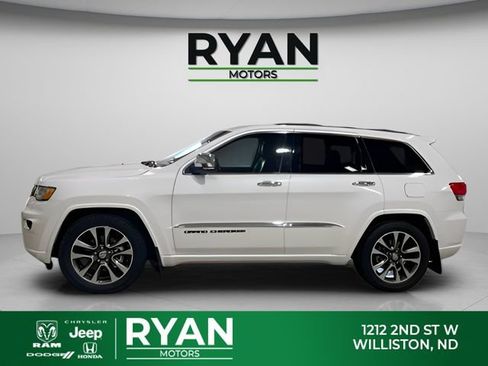 Used 2018 Jeep Grand Cherokee Overland AWD/4WD image 6