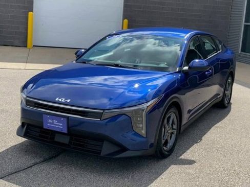 Used 2025 Kia K4 LXS image 5