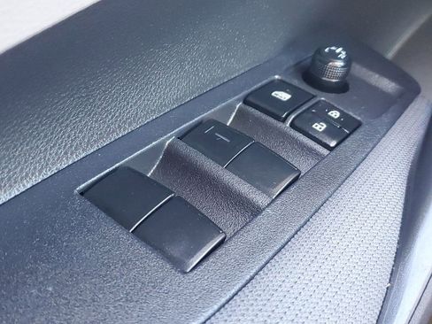 Certified 2023 Toyota Corolla LE image 31