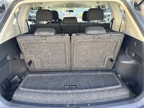 Used 2021 Volkswagen Tiguan S image 5