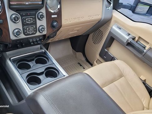 Used 2014 Ford F250 Lariat w/ FX4 Off-Road Package AWD/4WD image 23