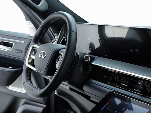 New 2026 INFINITI QX80 4WD image 36