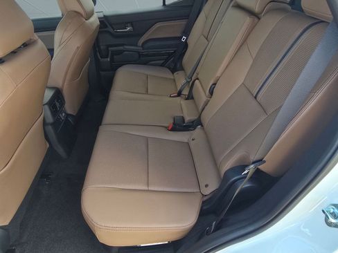 New 2026 Toyota 4Runner Limited image 14