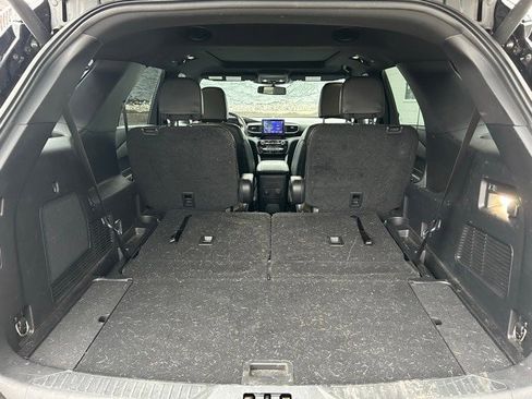 Certified 2022 Ford Explorer ST-Line w/ Class IV Trailer Tow Package image 11