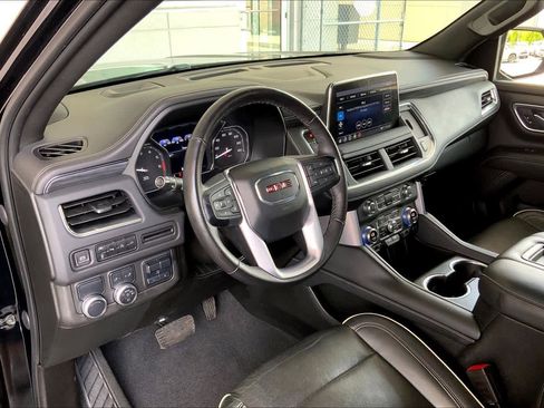 Used 2021 GMC Yukon SLT w/ SLT Luxury Plus Package RWD image 18
