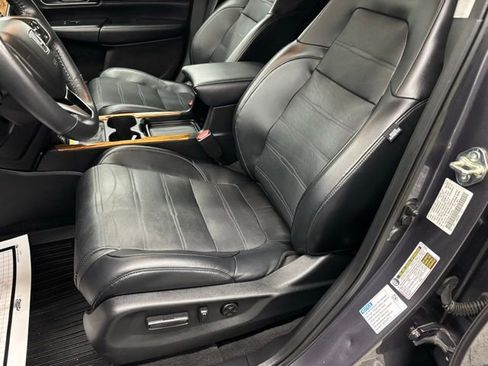 Used 2020 Honda CR-V Touring image 15