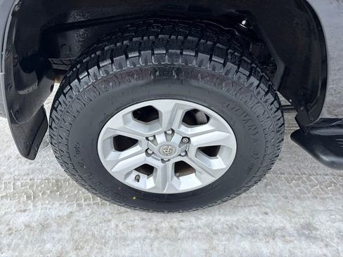 Used 2017 Toyota 4Runner SR5 image 15