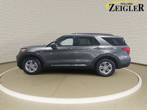 Used 2020 Ford Explorer XLT image 8