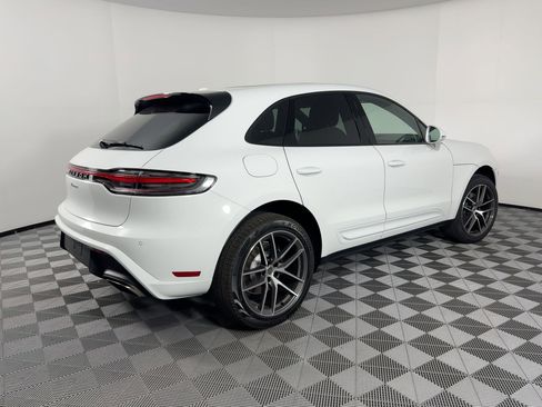 Used 2026 Porsche Macan image 9