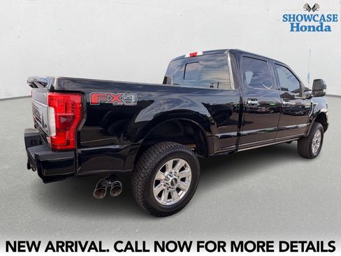 Used 2018 Ford F250 Platinum w/ Platinum Ultimate Package image 5