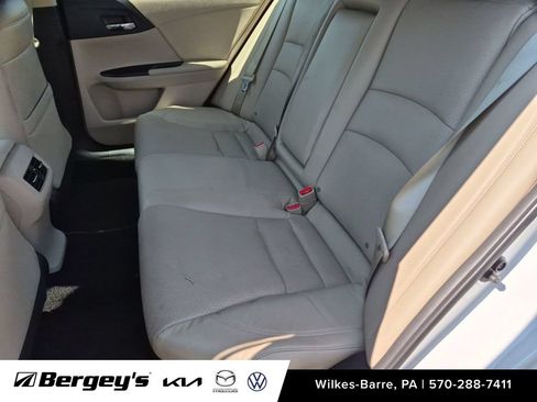Used 2017 Honda Accord EX-L image 24