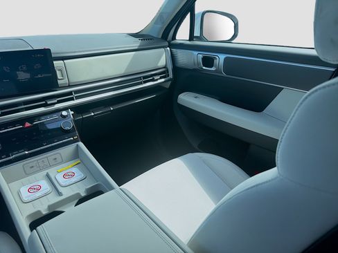 New 2026 Hyundai Santa Fe SE FWD image 16