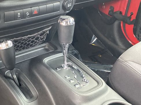 Used 2014 Jeep Wrangler Unlimited Sport w/ Quick Order Package 24S image 27