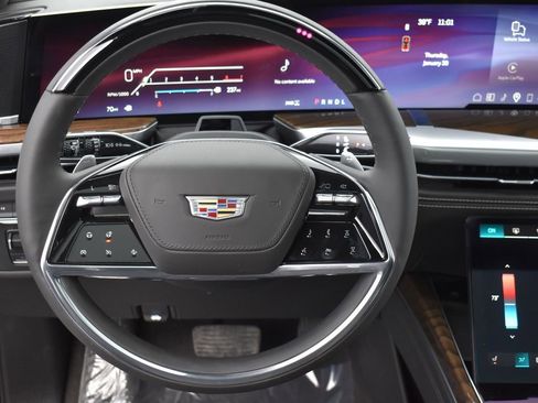 Certified 2025 Cadillac Escalade Sport Platinum w/ LPO, Floor Liner Package image 15