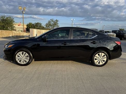 Used 2023 Nissan Sentra S FWD image 8