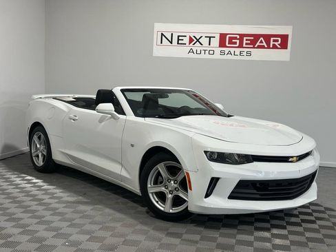 Used 2017 Chevrolet Camaro LT image 2