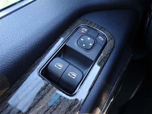 Used 2023 Mercedes-Benz Sprinter 3500 image 39