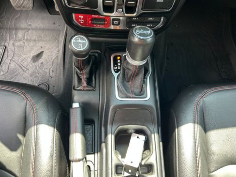 Used 2020 Jeep Wrangler Unlimited Rubicon AWD/4WD image 23