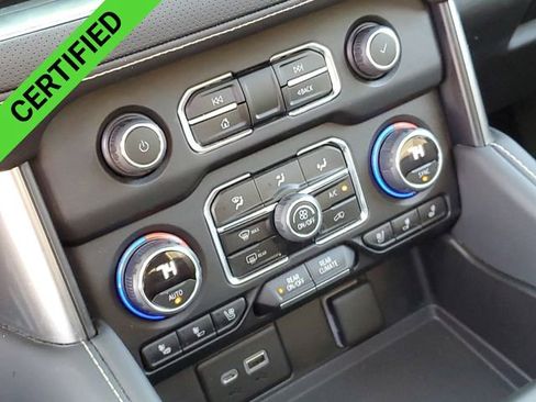 Certified 2022 Chevrolet Suburban Premier w/ Premium Package image 18