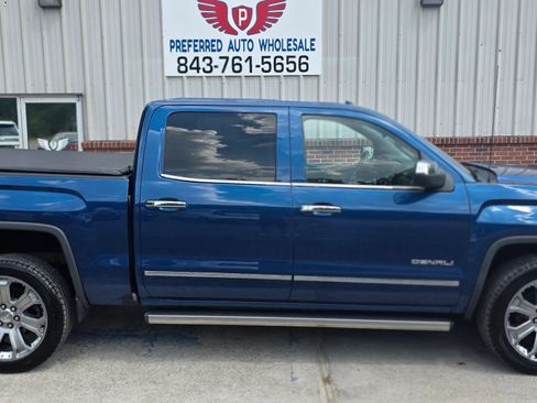 Used 2017 GMC Sierra 1500 Denali w/ Denali Ultimate Package AWD/4WD image 4