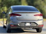 Used 2019 Hyundai Elantra SE image 4