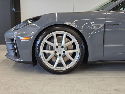 New 2026 Porsche Panamera 4 E-Hybrid AWD/4WD image 9
