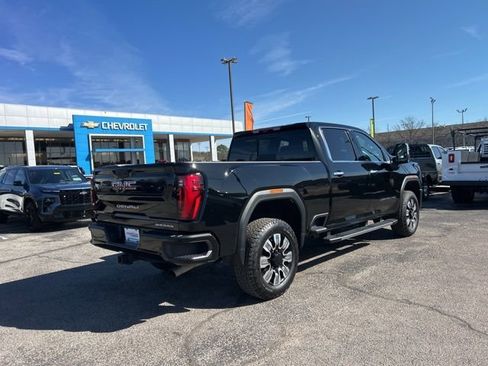 Used 2025 GMC Sierra 2500 Denali w/ Technology Package image 3