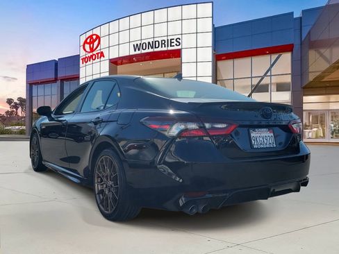 Used 2024 Toyota Camry SE w/ Convenience Package image 3