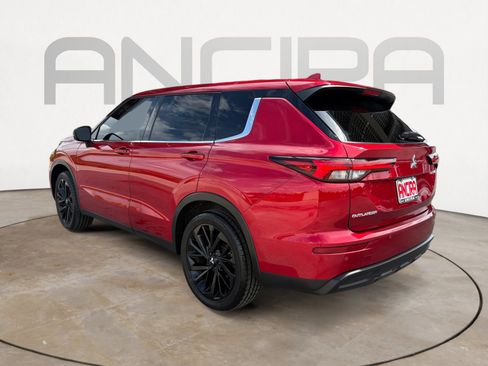 Used 2022 Mitsubishi Outlander SEL Black Edition FWD image 8