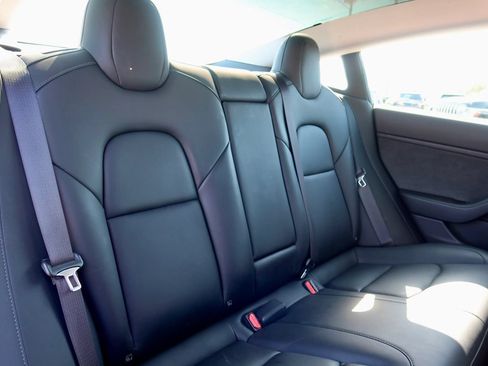 Used 2019 Tesla Model 3 Standard Range Plus RWD image 18
