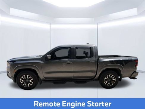 Used 2022 Nissan Frontier SV RWD image 11