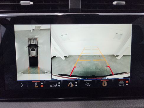 Used 2024 GMC Sierra 2500 Denali w/ Denali Reserve Package image 15