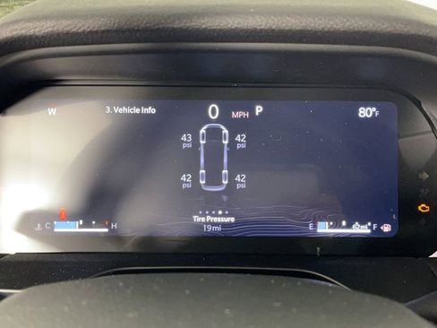 New 2025 Jeep Grand Cherokee L Laredo image 27