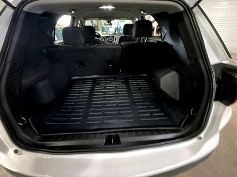 Used 2021 Chevrolet Equinox LS w/ LS Convenience Package image 30