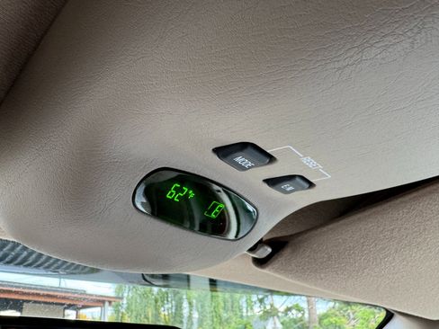 Used 2001 Ford F350 Lariat image 84